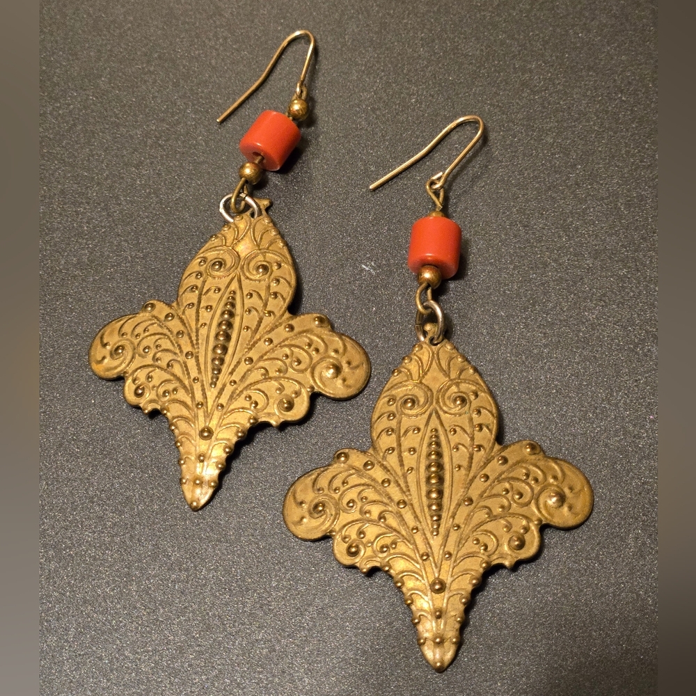 Vintage Elegant Gold Tone Dangle Earrings Costume Jewelry